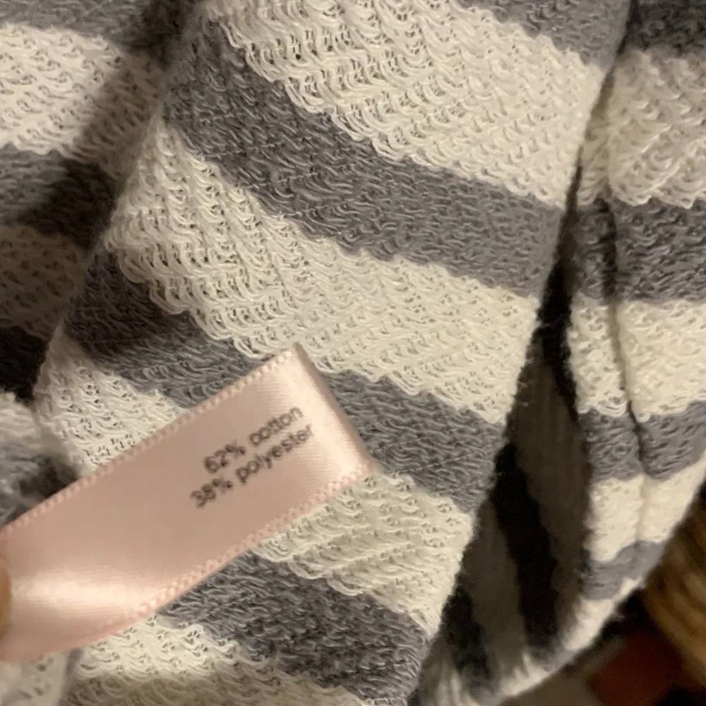 SOLD S Très Bien textured striped lightweight top - Picture 6 of 9